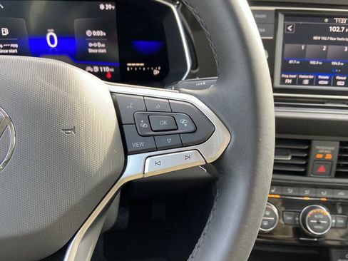 Used 2022 Volkswagen Jetta SE image 20