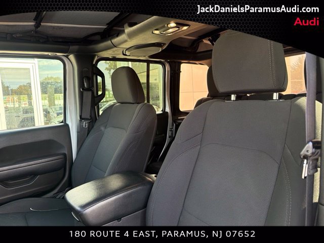 Used 2022 Jeep Wrangler Unlimited Sport AWD/4WD image 9