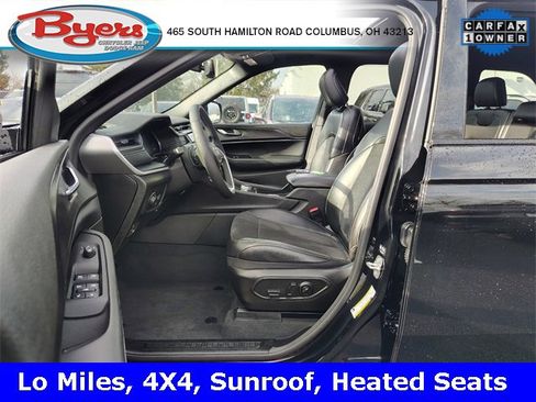 Used 2024 Jeep Grand Cherokee Altitude image 2