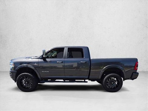 Used 2022 RAM 2500 Laramie AWD/4WD image 8