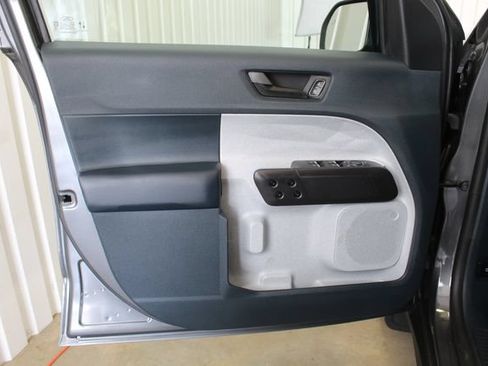 Used 2025 Ford Maverick XLT w/ XLT Luxury Package FWD image 9