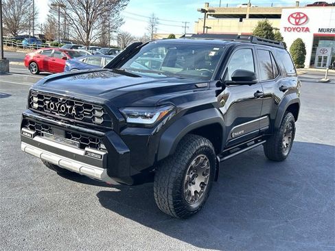 Used 2025 Toyota 4Runner Trailhunter image 8