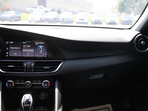 Used 2020 Alfa Romeo Giulia AWD w/ Cold Weather Package image 23