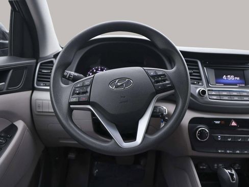 Used 2018 Hyundai Tucson SE image 21