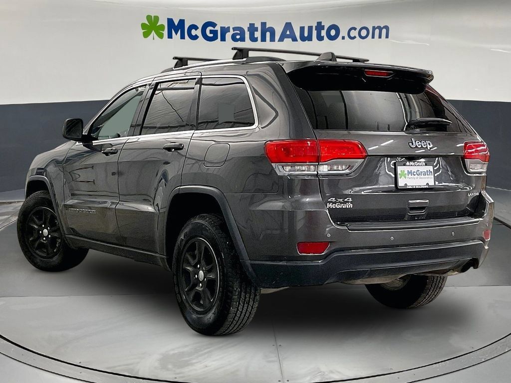 Used 2017 Jeep Grand Cherokee Laredo w/ Quick Order Package 23E AWD/4WD image 3