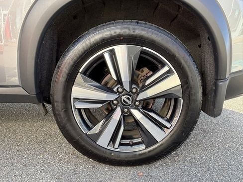 Used 2023 Nissan Rogue SL image 20