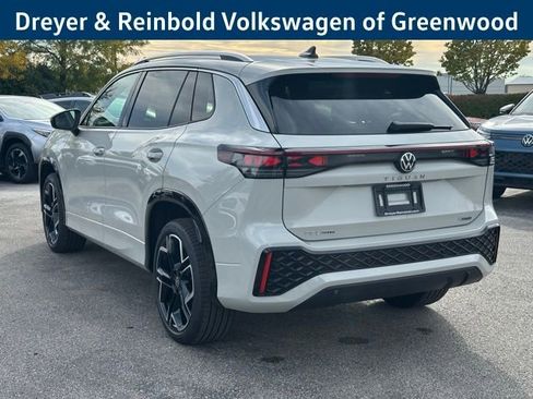 New 2026 Volkswagen Tiguan SEL R-Line image 5