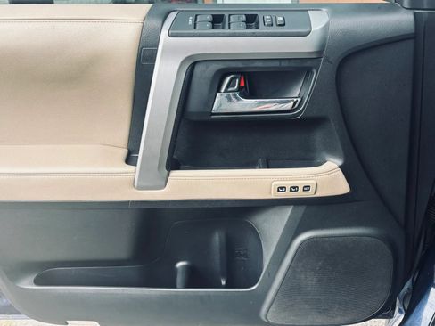 Used 2016 Toyota 4Runner Limited RWD image 26