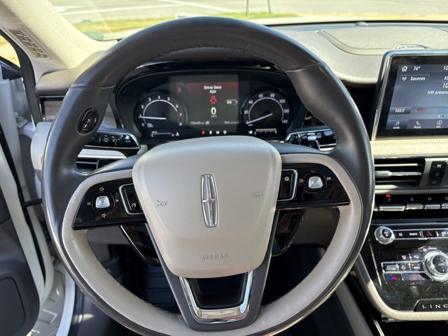 Used 2020 Lincoln Corsair Reserve w/ Appearance Package FWD image 20