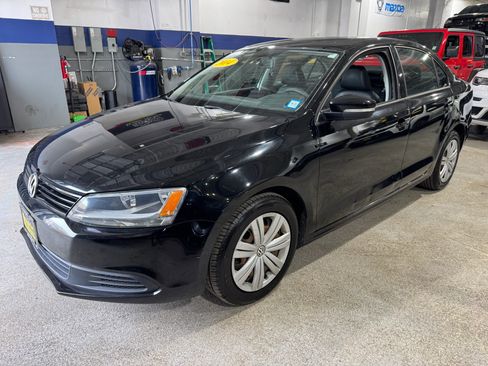 Used 2014 Volkswagen Jetta SE image 3