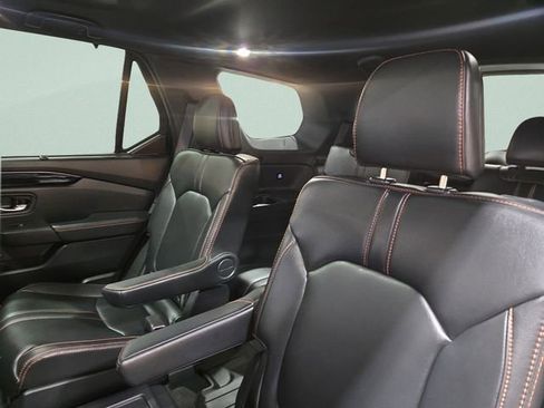 Certified 2023 Honda Pilot TrailSport image 32