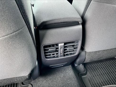 Used 2026 Toyota Corolla Cross LE w/ Moonroof Package image 28