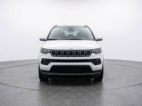 Used 2025 Jeep Compass Limited image 2