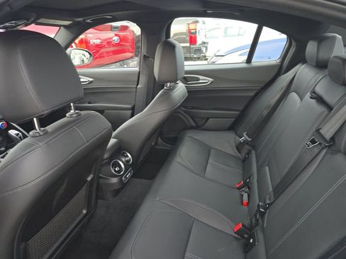 Used 2024 Alfa Romeo Giulia Ti AWD/4WD image 10