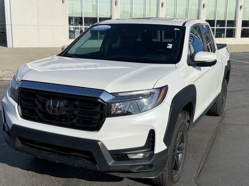 Certified 2023 Honda Ridgeline RTL image 3