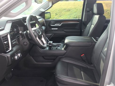 Used 2025 GMC Sierra 1500 Denali w/ Denali Reserve Package AWD/4WD image 15