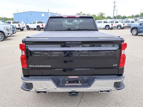 Used 2022 Chevrolet Silverado 1500 LT w/ Z71 Off-Road Package AWD/4WD image 5