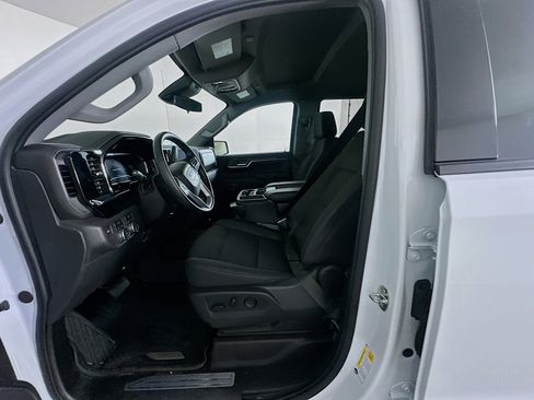 Used 2024 GMC Sierra 1500 Elevation image 13