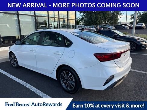 Used 2023 Kia Forte LXS FWD image 5