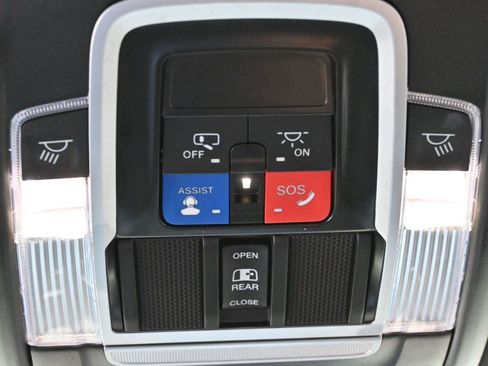 Used 2025 RAM 1500 Rebel image 27