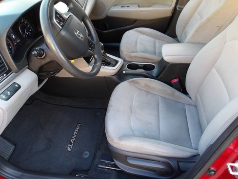 Used 2018 Hyundai Elantra SEL w/ Cargo Package FWD image 6