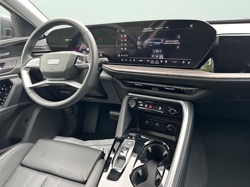 Certified 2025 Audi Q5 Premium w/ Premium Plus AWD/4WD image 23