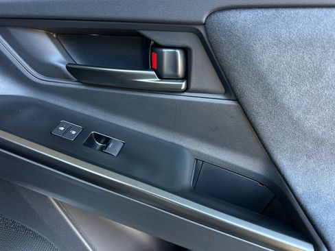 New 2026 Toyota C-HR AWD/4WD image 19