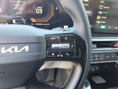 New 2026 Kia Sorento S FWD image 18