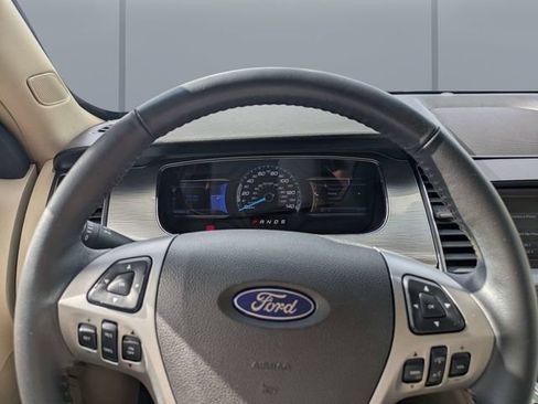 Used 2013 Ford Taurus SEL FWD image 27