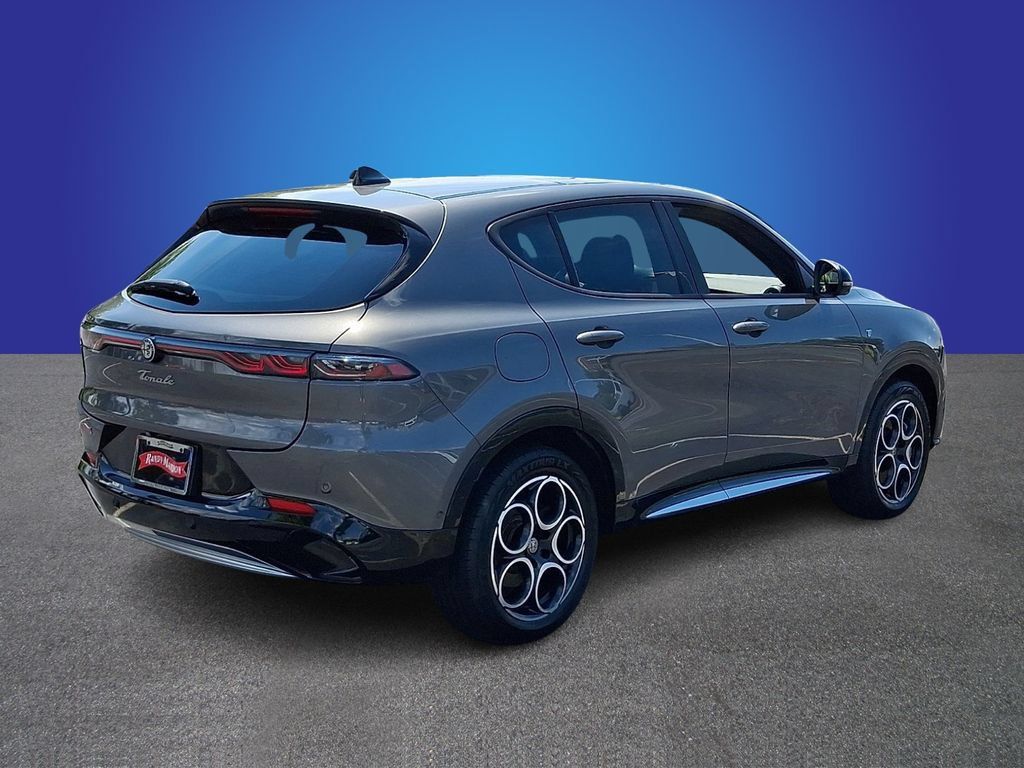 Used 2024 Alfa Romeo Tonale Ti w/ Active Assist Package AWD/4WD image 4