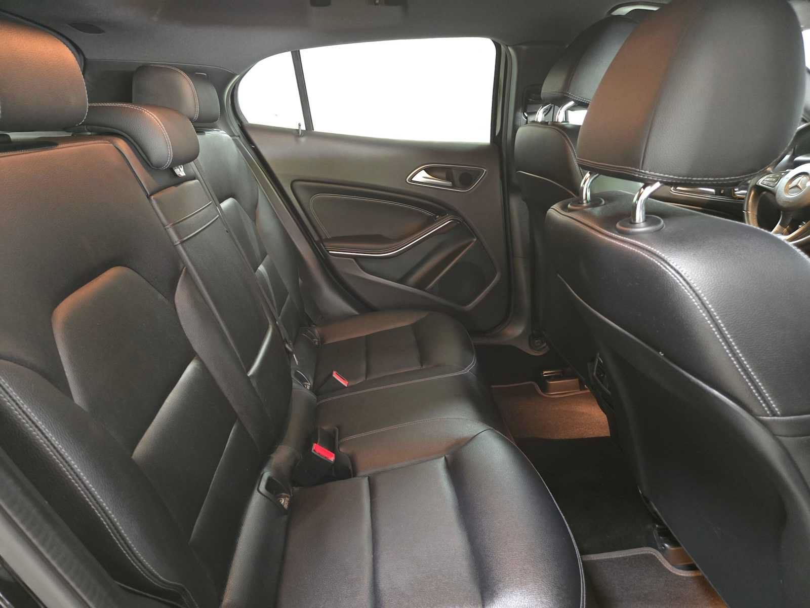 Certified 2020 Mercedes-Benz GLA 250 4MATIC image 12