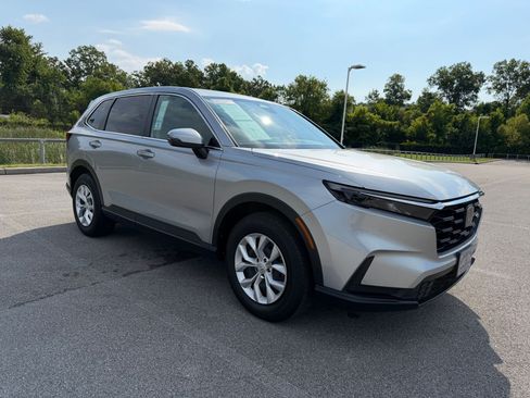 Used 2025 Honda CR-V LX image 7