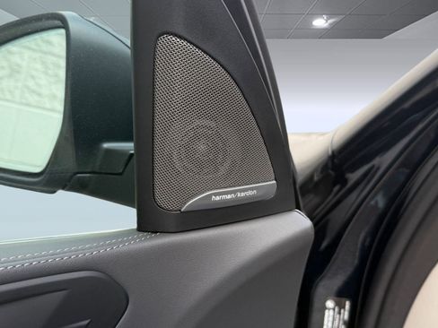 New 2026 BMW X5 xDrive50e image 22