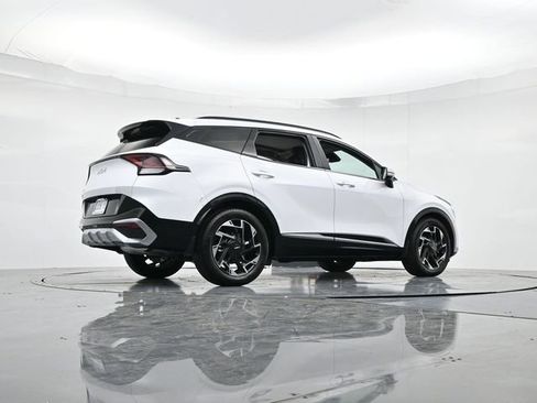 Used 2025 Kia Sportage SX image 32