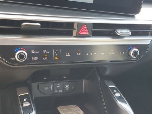 New 2026 Kia Sorento S FWD image 18