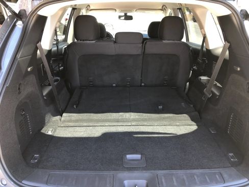 Used 2019 Nissan Pathfinder SV AWD/4WD image 39