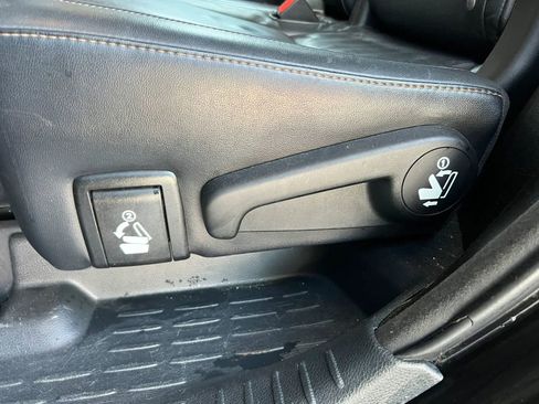 Used 2015 Toyota Highlander XLE FWD image 30