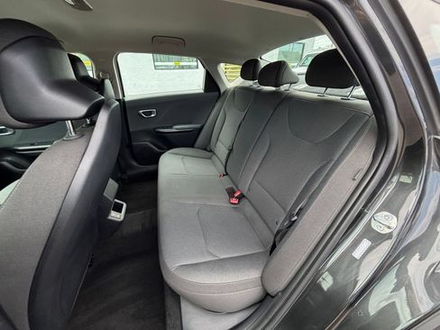 Used 2025 Kia K4 FWD image 24