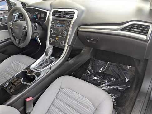 Used 2016 Ford Fusion S w/ Equipment Group 101A image 21