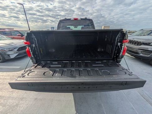 Used 2023 Ford F150 Lightning XLT image 11