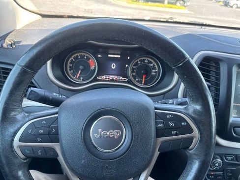 Used 2016 Jeep Cherokee Limited AWD/4WD image 14