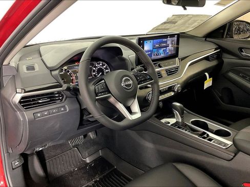 New 2026 Nissan Altima 2.5 SR w/ SR Premium Package FWD image 9