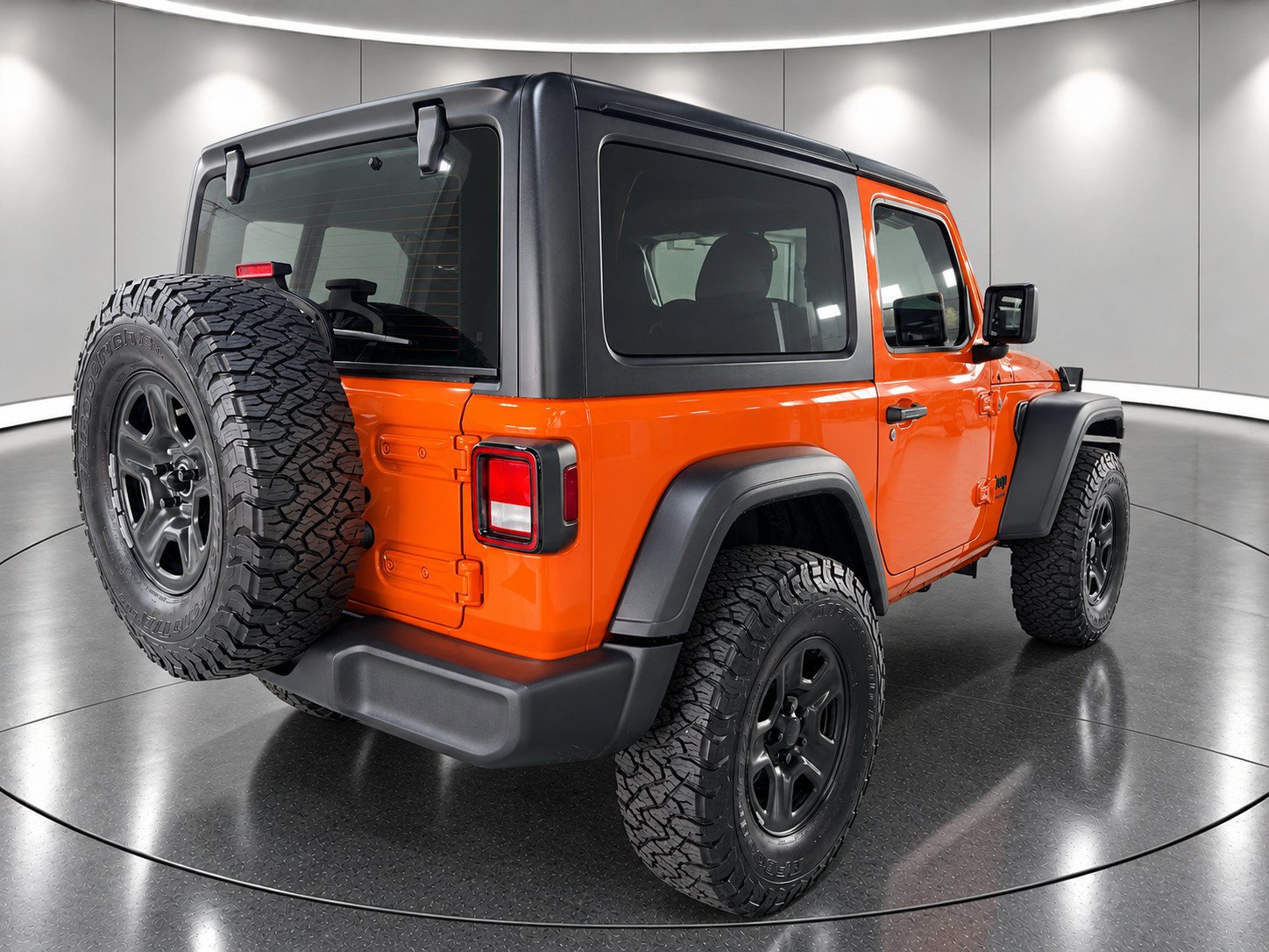 Used 2025 Jeep Wrangler Sport AWD/4WD image 4