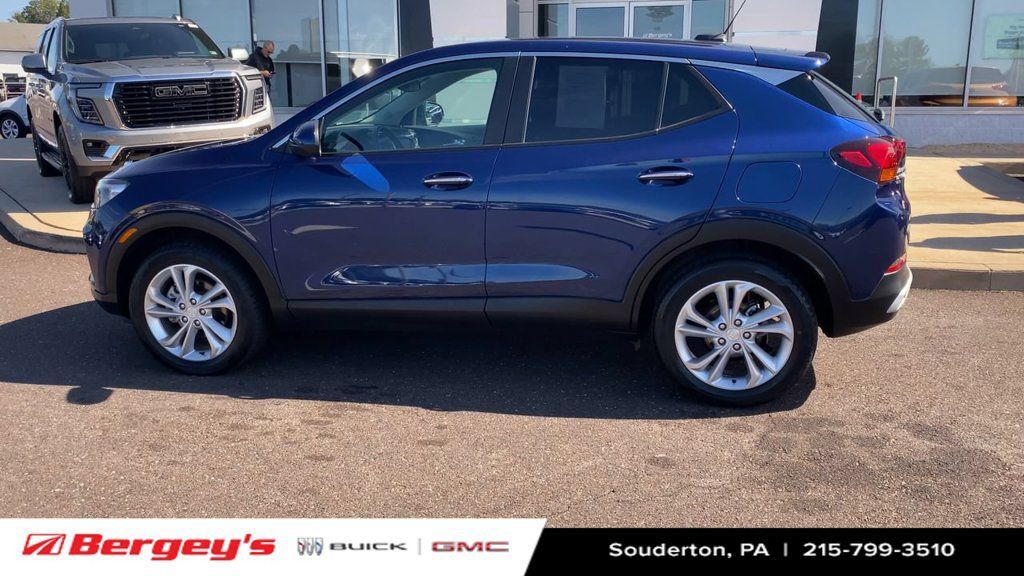 Used 2023 Buick Encore GX Preferred w/ Cold Weather Comfort Package AWD/4WD image 6