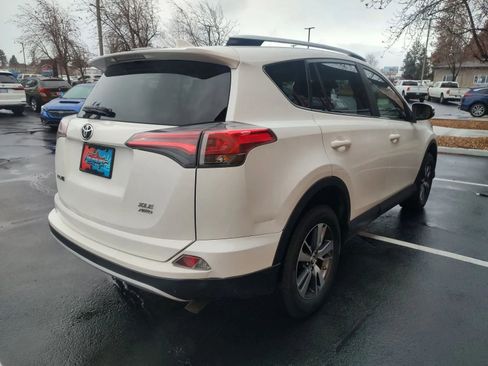 Used 2018 Toyota RAV4 XLE image 5