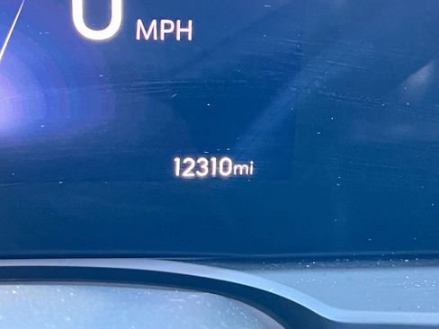 Used 2025 Buick Envista Sport Touring image 34