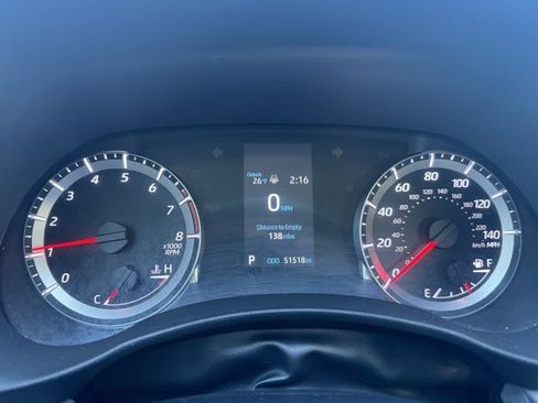 Used 2022 Toyota Highlander LE image 25