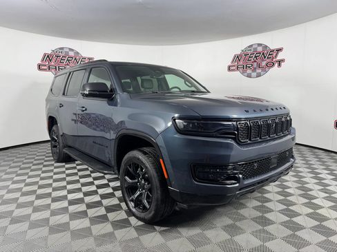 Used 2024 Jeep Wagoneer Series II w/ Convenience Group I AWD/4WD image 9