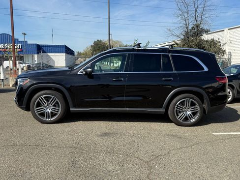 Certified 2024 Mercedes-Benz GLS 450 4MATIC image 2
