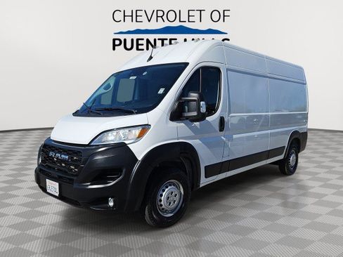 Used 2025 RAM ProMaster 2500 w/ Convenience Group FWD image 1